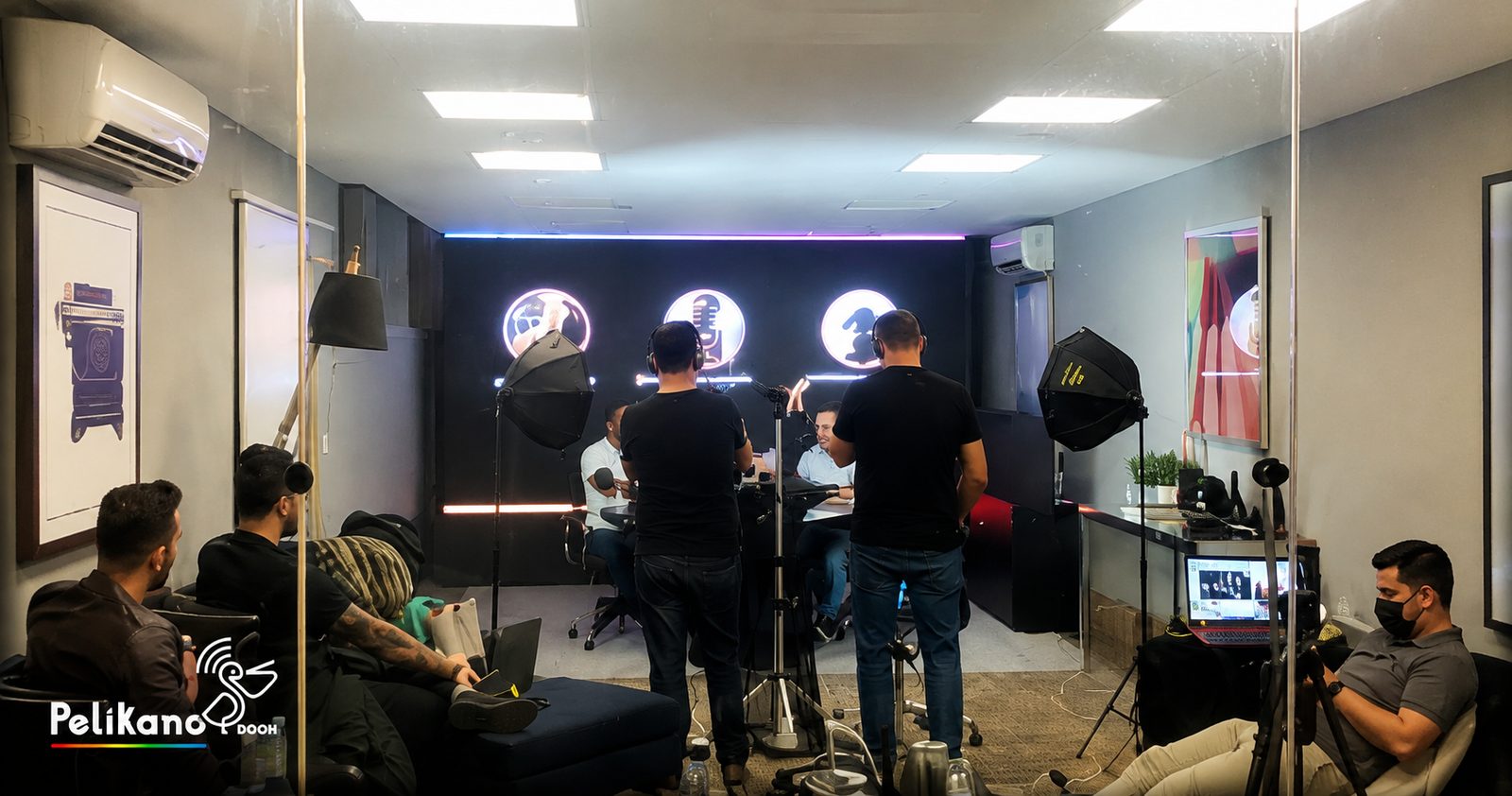 Painel de LED em estúdio de gravação — foto 1